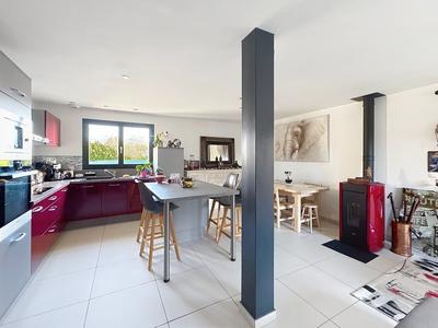 Maison - 133 m² - 5 pièces