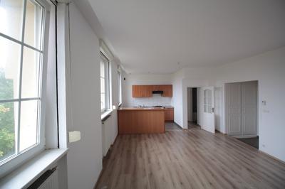 Appartement - 65 m² - 6 pièces