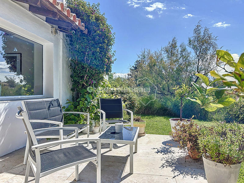 Maison - 253 m² - 12 pièces