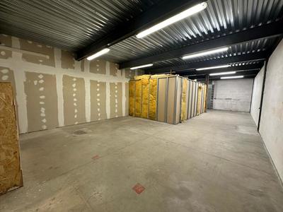 Entrepôt - 144 m²