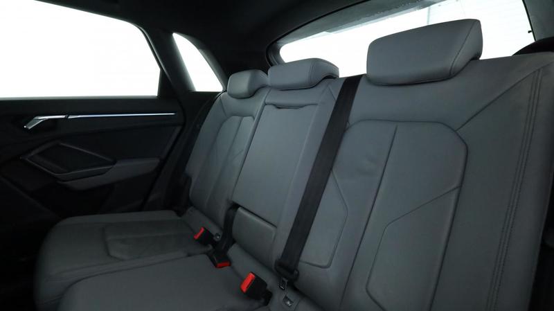 Audi Q3 40 Tfsi s line Quattro s tronic 190 ch