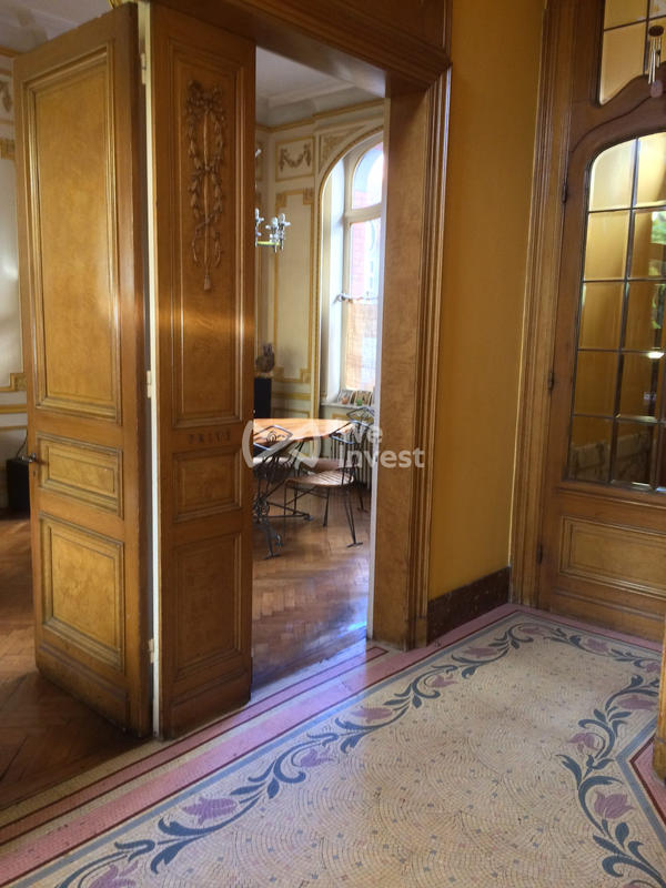 Maison - 210 m² - 10 pièces