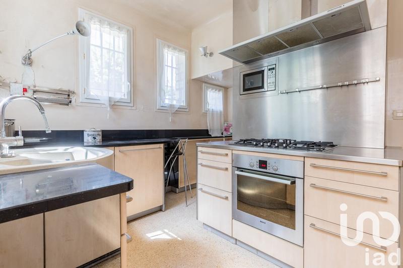 Maison - 180 m² - 7 pièces