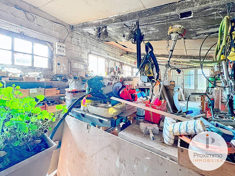 Maison - 238 m² - 6 pièces