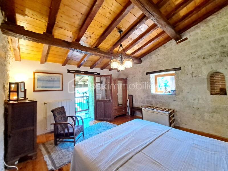 Demeure - 283 m² - 10 pièces