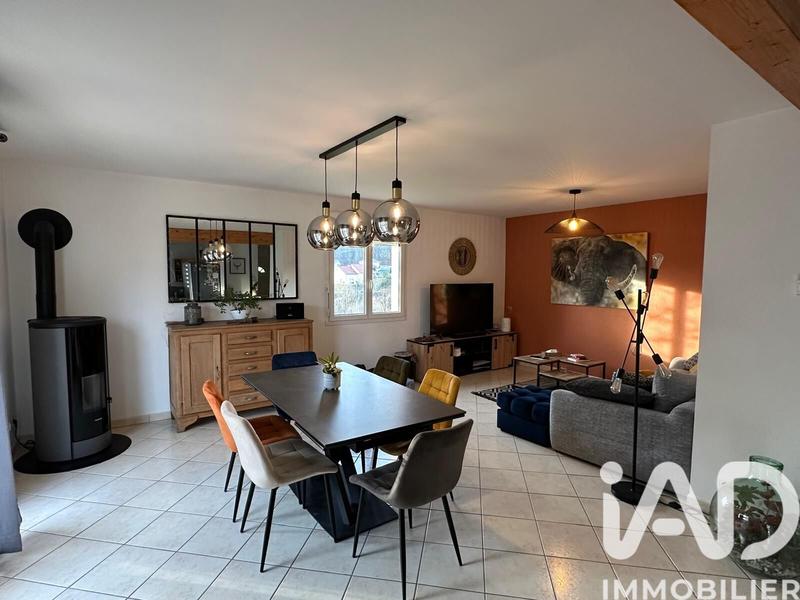 Maison - 105 m² - 5 pièces