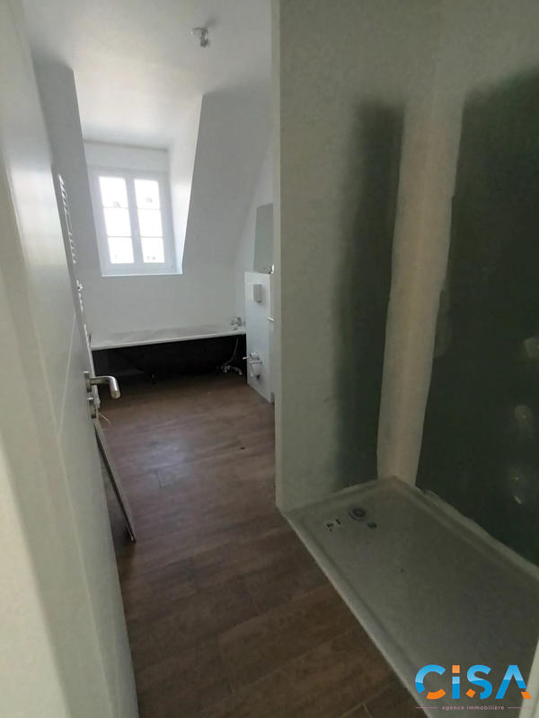 Maison traditionnelle - 85 m² - 4 pièces