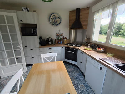 Maison - 97 m² - 7 pièces