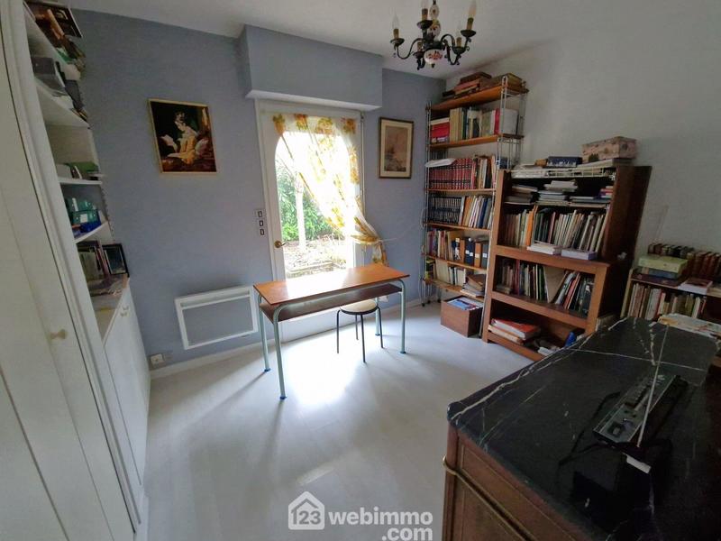 Maison - 215 m² - 6 pièces