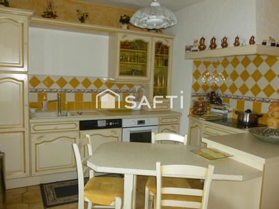 Maison - 104 m² - 5 pièces