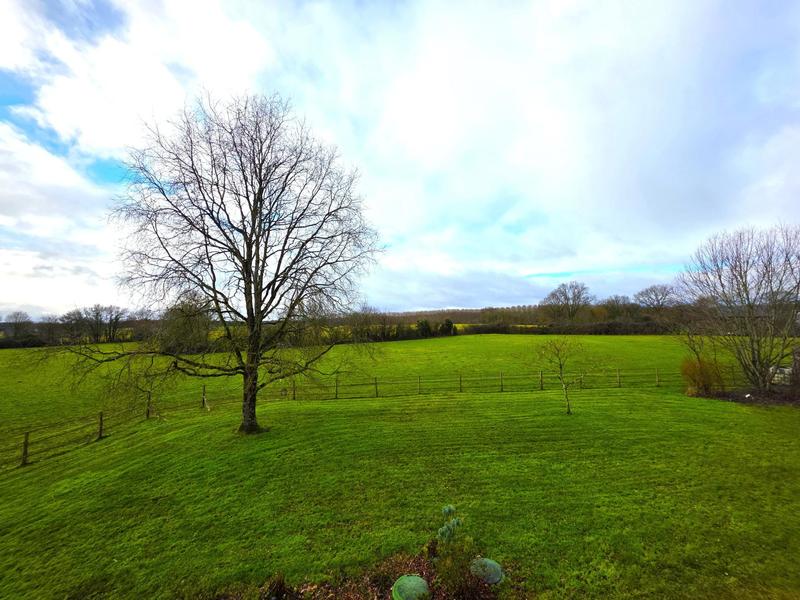 Maison - 200 m² - 9 pièces