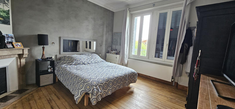 Appartement - 99 m² - 4 pièces