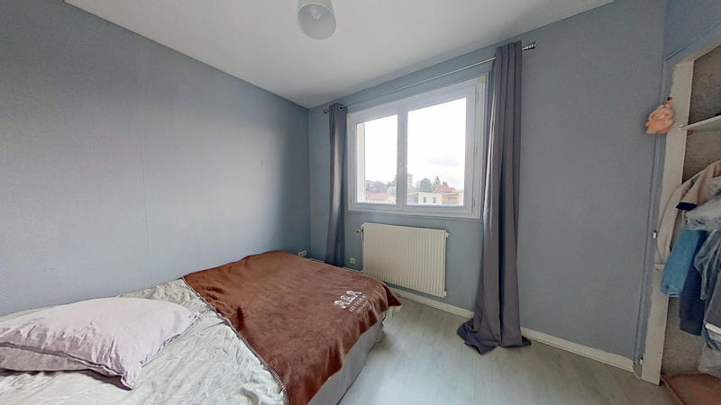 Appartement - 82 m² - 4 pièces