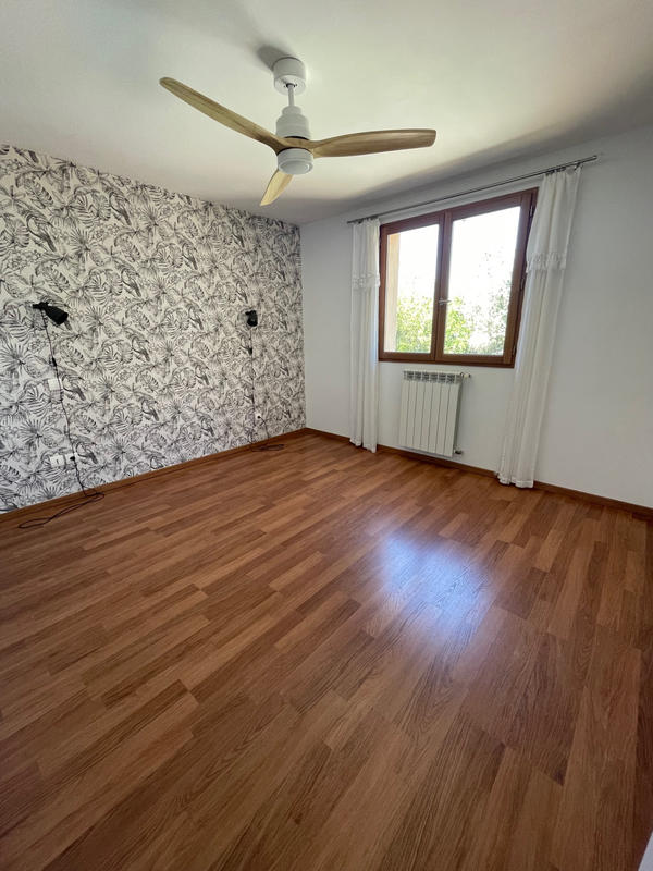 Maison - 200 m² - 9 pièces