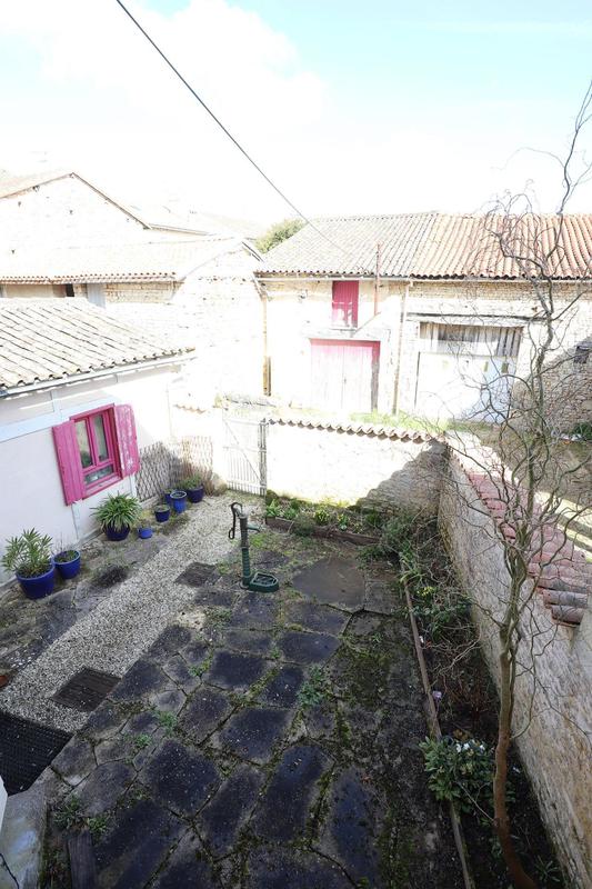 Local commercial - 5 pièces