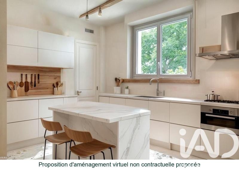 Maison - 223 m² - 8 pièces