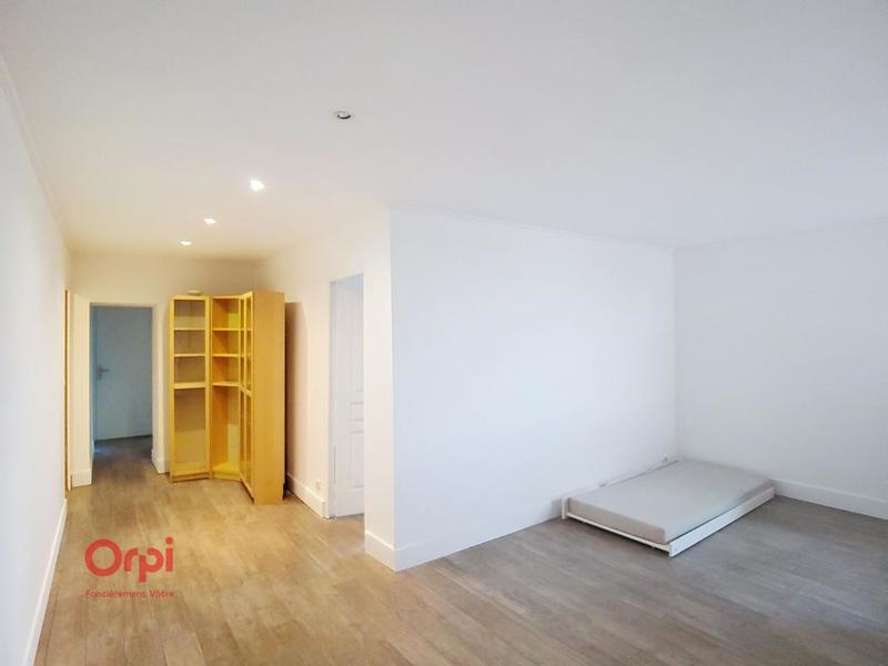 Maison - 180 m² - 5 pièces