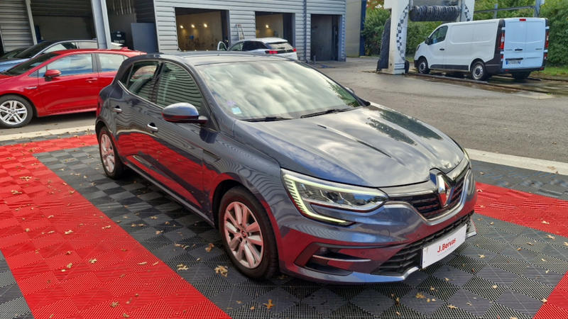 Renault Mégane IV Berline tce 140 edc fap - 21n business