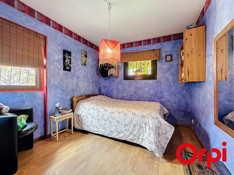 Maison - 198 m² - 8 pièces