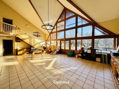 Maison - 500 m² - 12 pièces