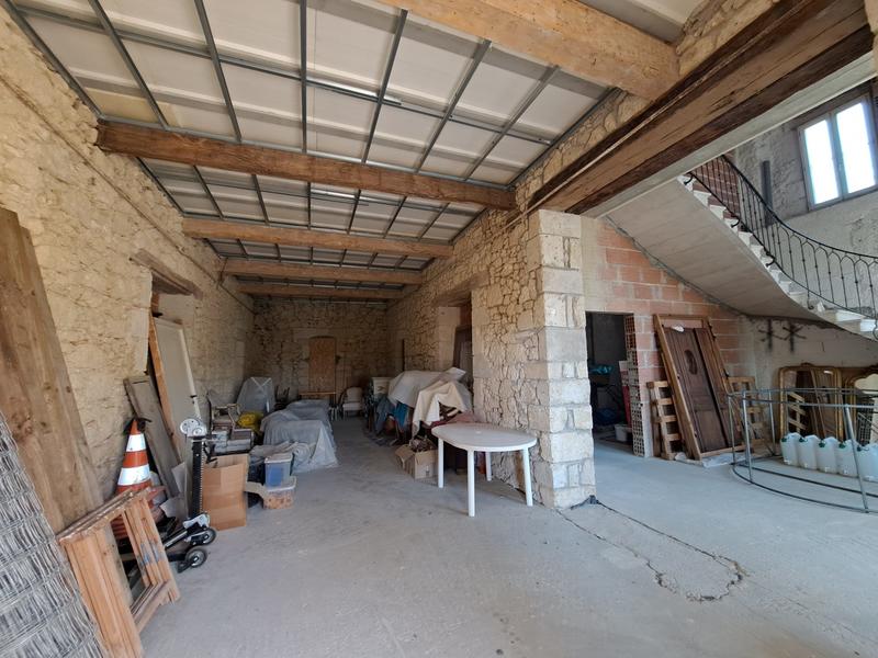 Maison - 185 m² - 15 pièces