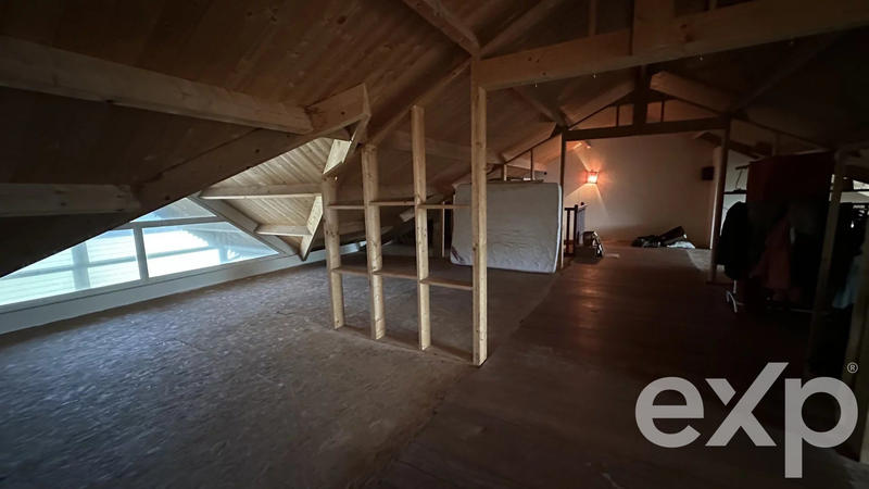 Maison - 288 m² - 7 pièces