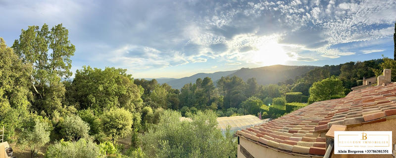 Maison - 185 m² - 5 pièces