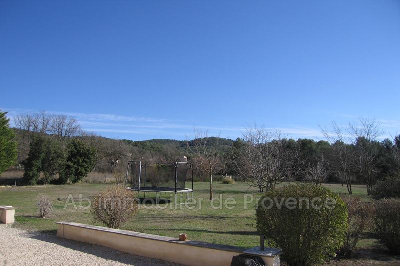 Propriété - 250 m² - 8 pièces