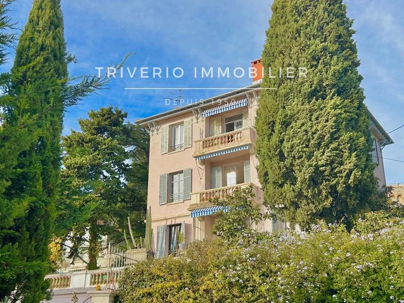 Appartement - 100 m² - 4 pièces