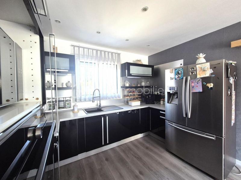 Maison - 150 m² - 4 pièces