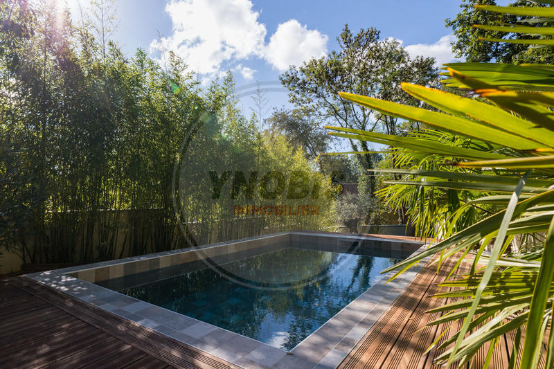 Maison - 161 m² - 6 pièces