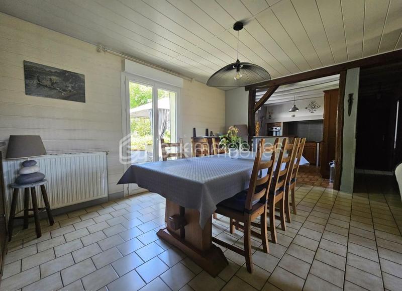 Maison traditionnelle - 104 m² - 5 pièces
