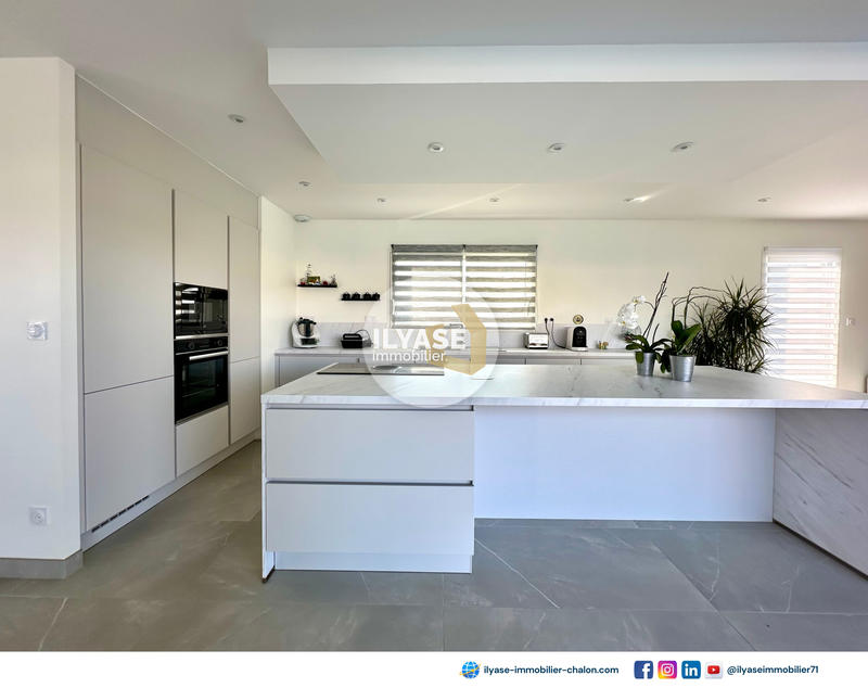 Maison - 130 m² - 4 pièces