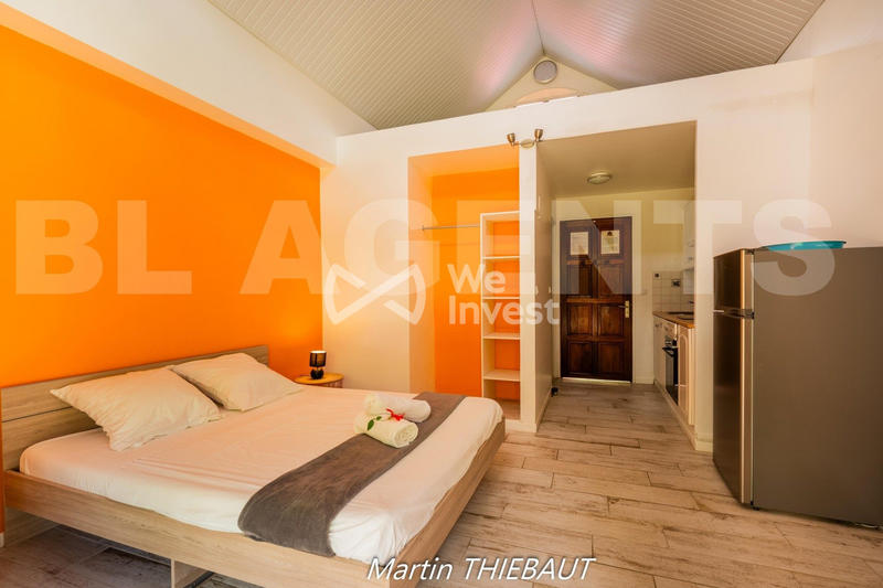 Maison - 270 m² - 13 pièces