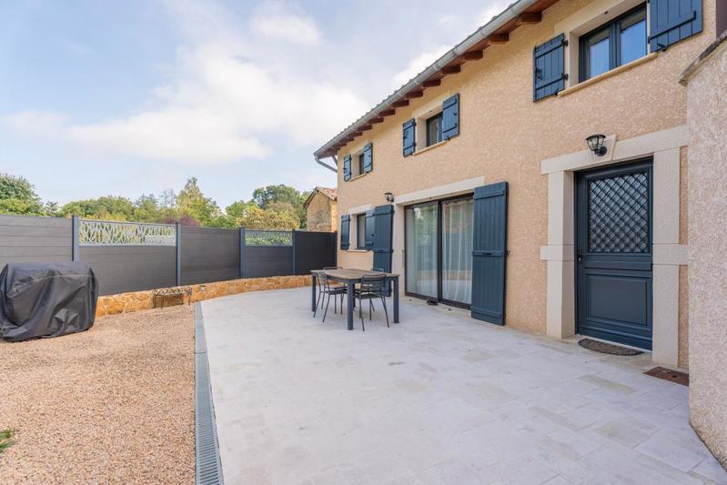 Maison - 95 m² - 3 pièces