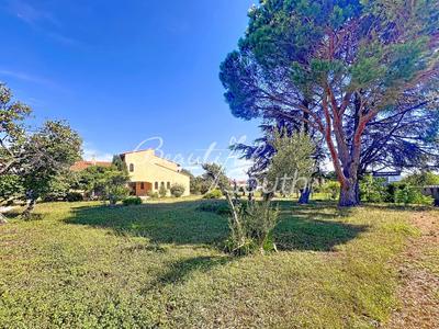 Villa - 225 m² - 7 pièces