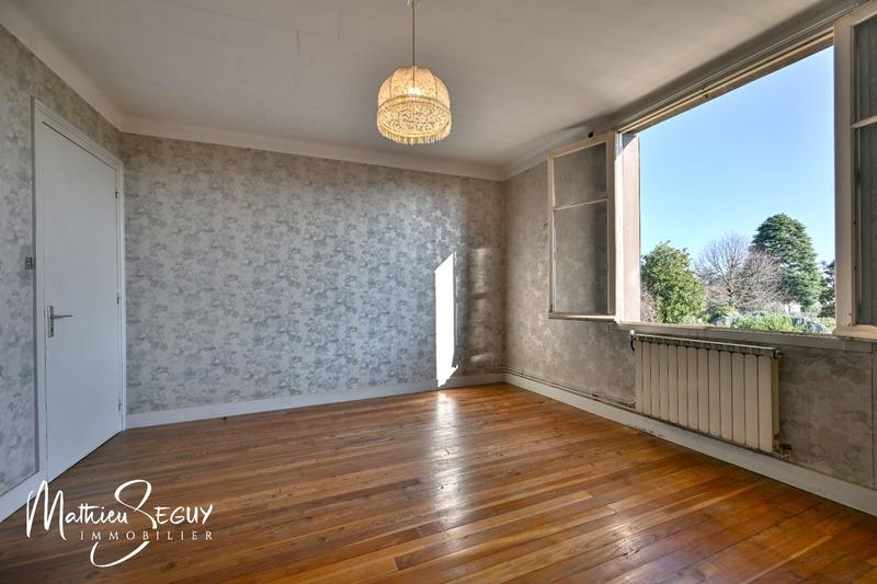 Maison - 162 m² - 8 pièces
