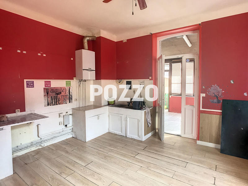 Maison - 169 m² - 8 pièces