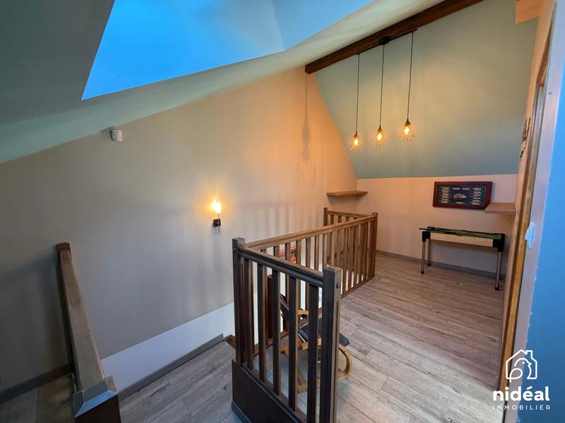 Maison - 196 m² - 6 pièces