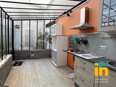 Maison de ville - 75 m² - 2 pièces