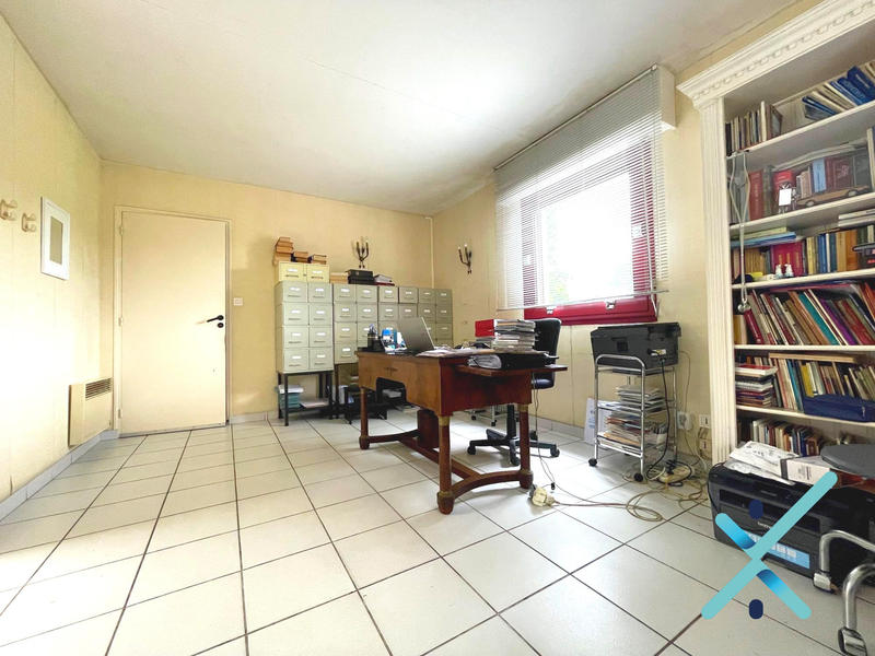 Maison contemporaine - 252 m² - 11 pièces