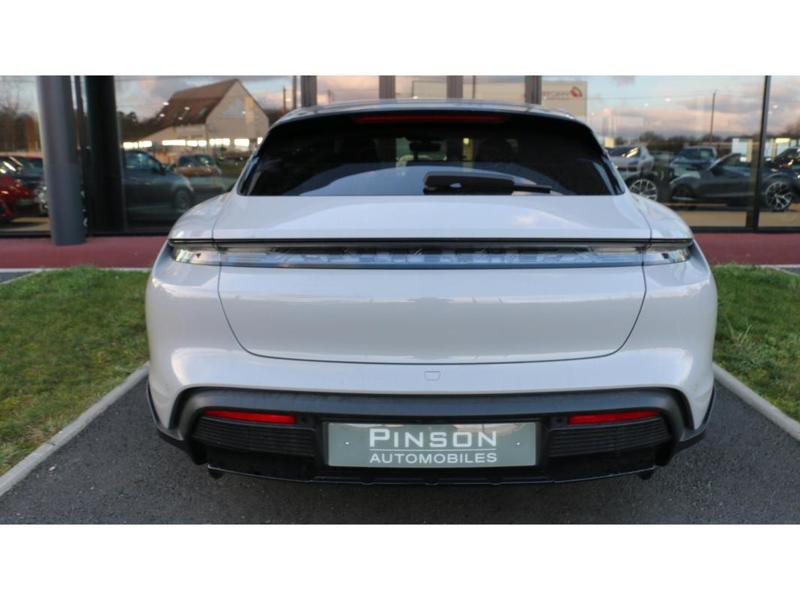 Porsche taycan Cross Turismo Electric Break 4s