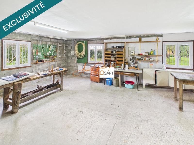 Maison - 255 m² - 9 pièces