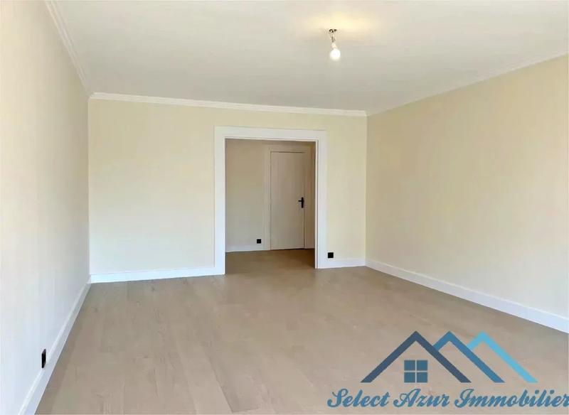 Appartement - 95 m² - 4 pièces