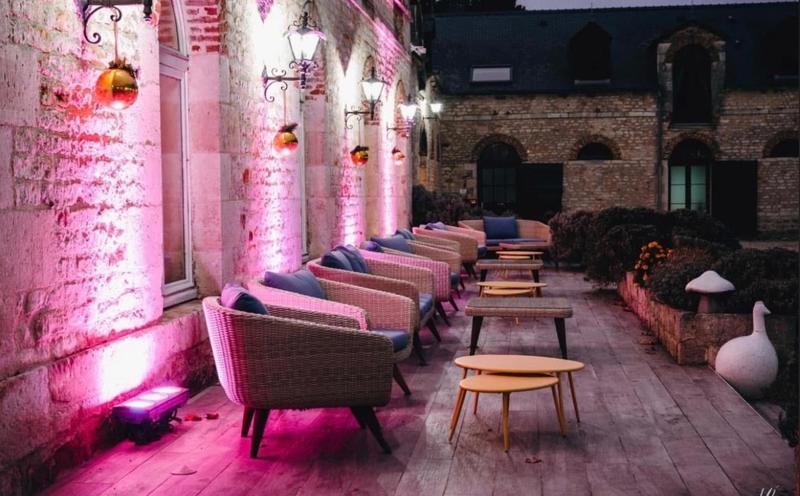 Local commercial - 2 000 m²