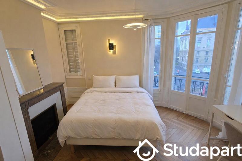 Chambre - 12 m² - 1 pièce