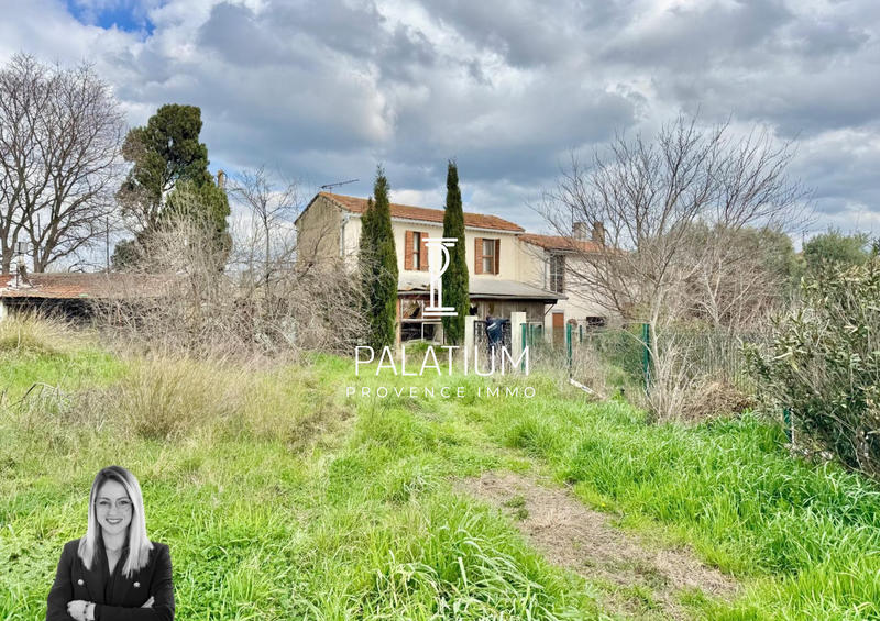 Maison traditionnelle - 90 m² - 4 pièces