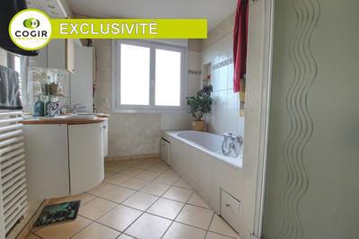 Maison - 121 m² - 5 pièces