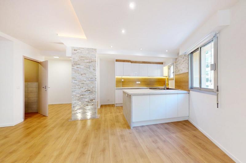 Appartement - 84 m² - 3 pièces