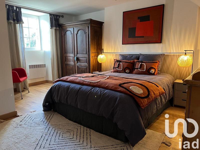 Maison - 350 m² - 6 pièces